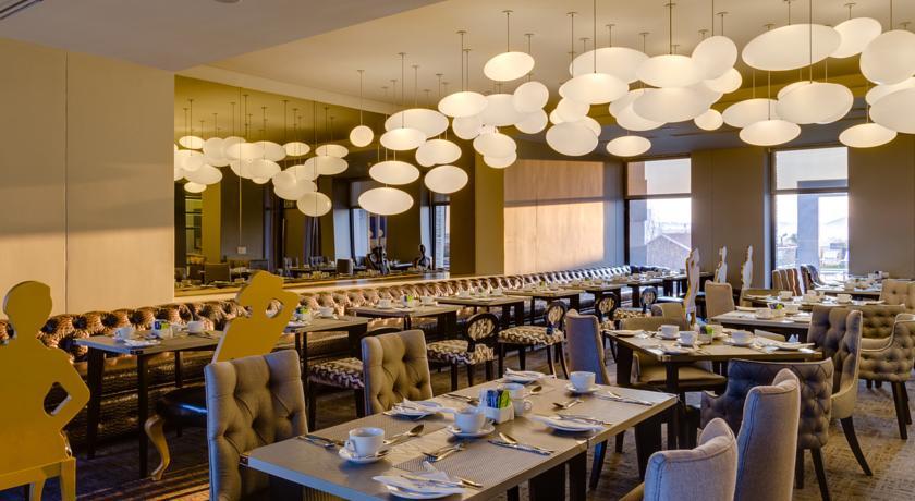 Protea Hotel Fire & Ice! By Marriott Pretoria Menlyn Exteriér fotografie