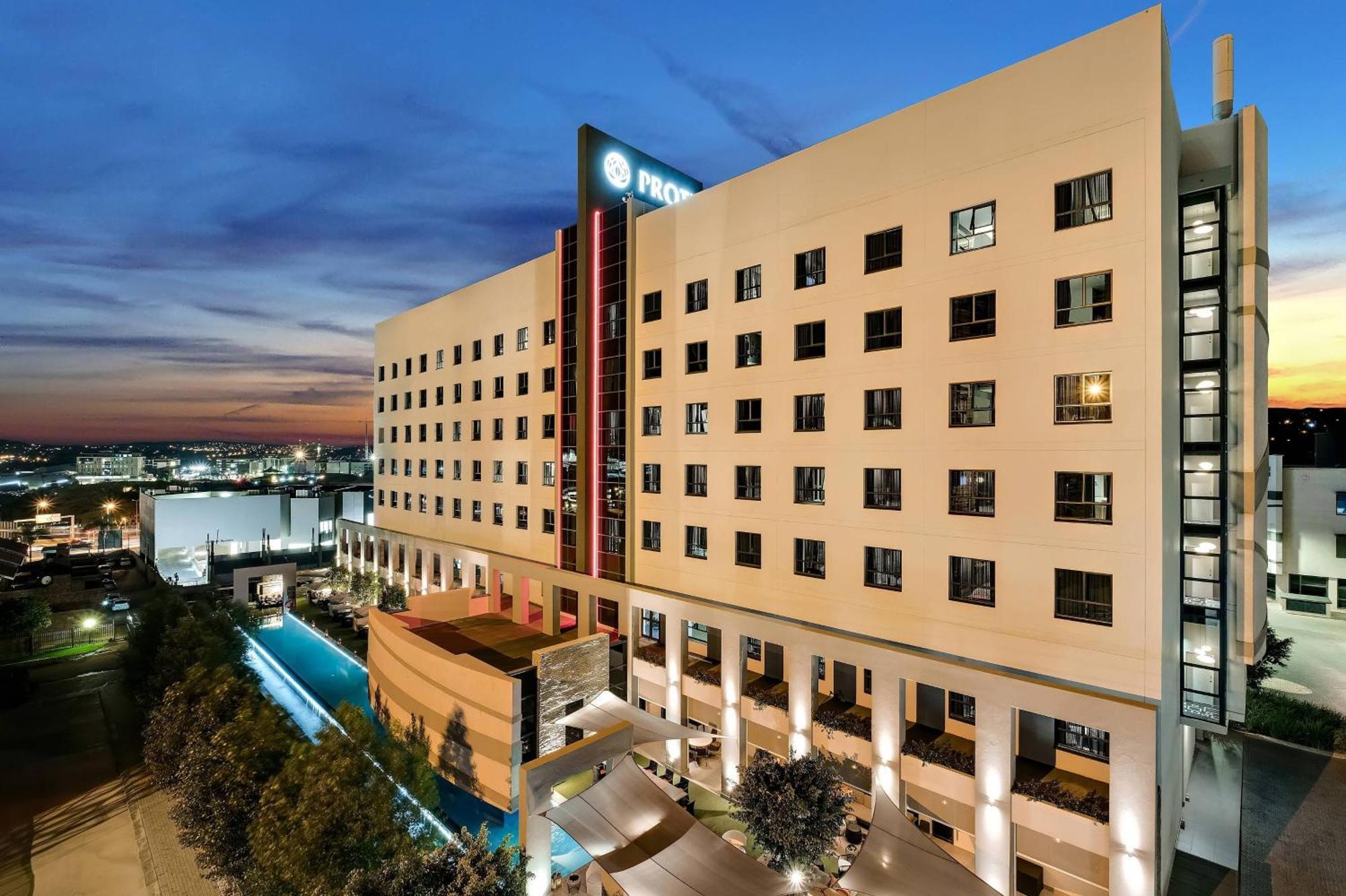 Protea Hotel Fire & Ice! By Marriott Pretoria Menlyn Exteriér fotografie