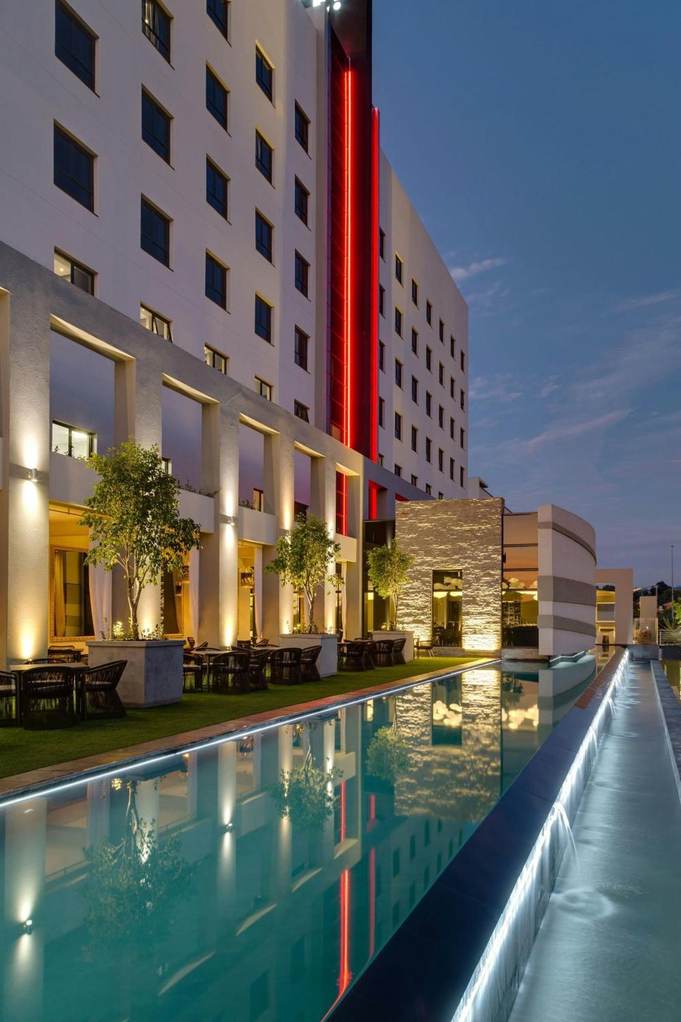 Protea Hotel Fire & Ice! By Marriott Pretoria Menlyn Exteriér fotografie