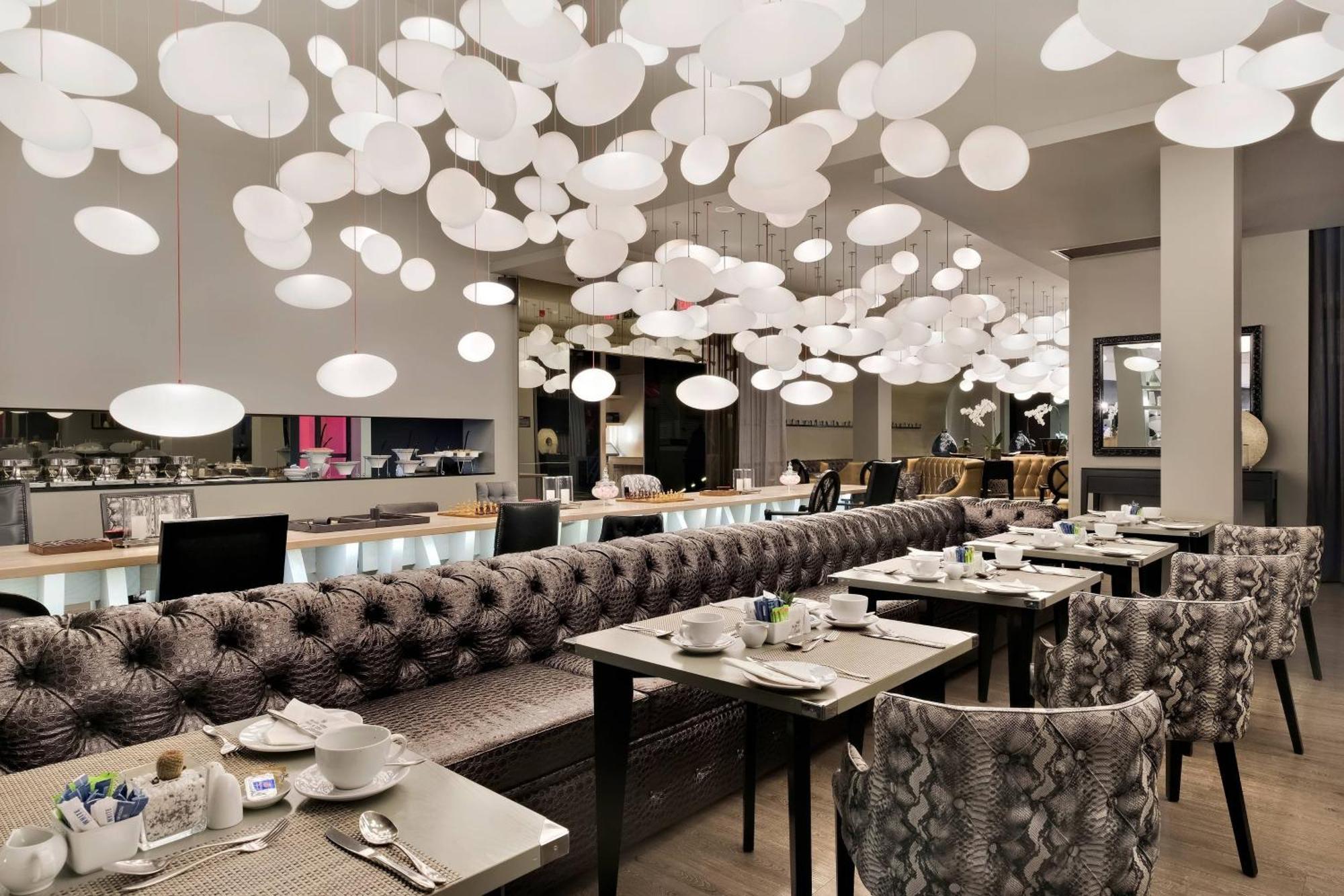 Protea Hotel Fire & Ice! By Marriott Pretoria Menlyn Exteriér fotografie